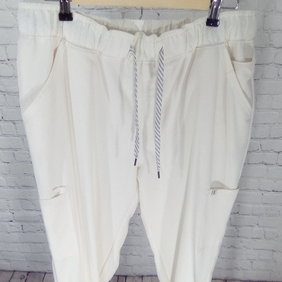 JAANUU Scrub Joggers Pant 🙎‍♀️🥰💚 - Picture 16 of 16